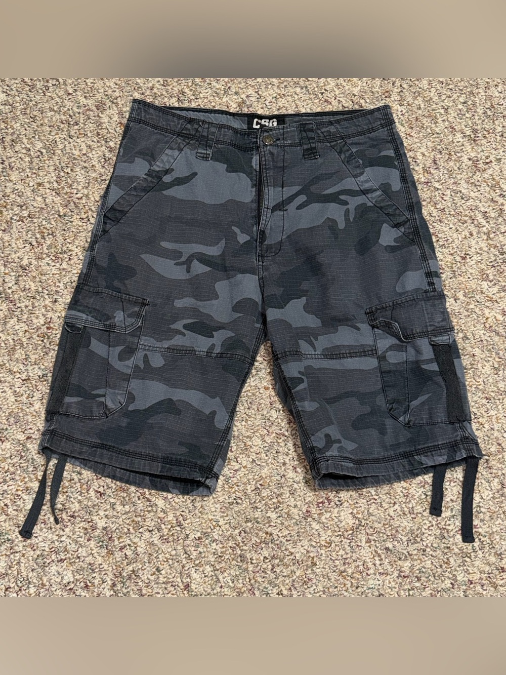 Men's size 34 shorts Black Gray Camo Cargo Shorts